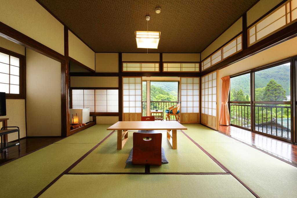 Ryokan Izumoya Jufu Exteriér fotografie
